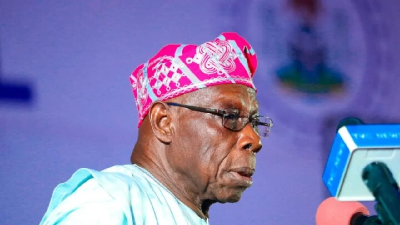 Obasanjo blasts Nigerian Senate: "You're paying yourselves to ruin the nation!"