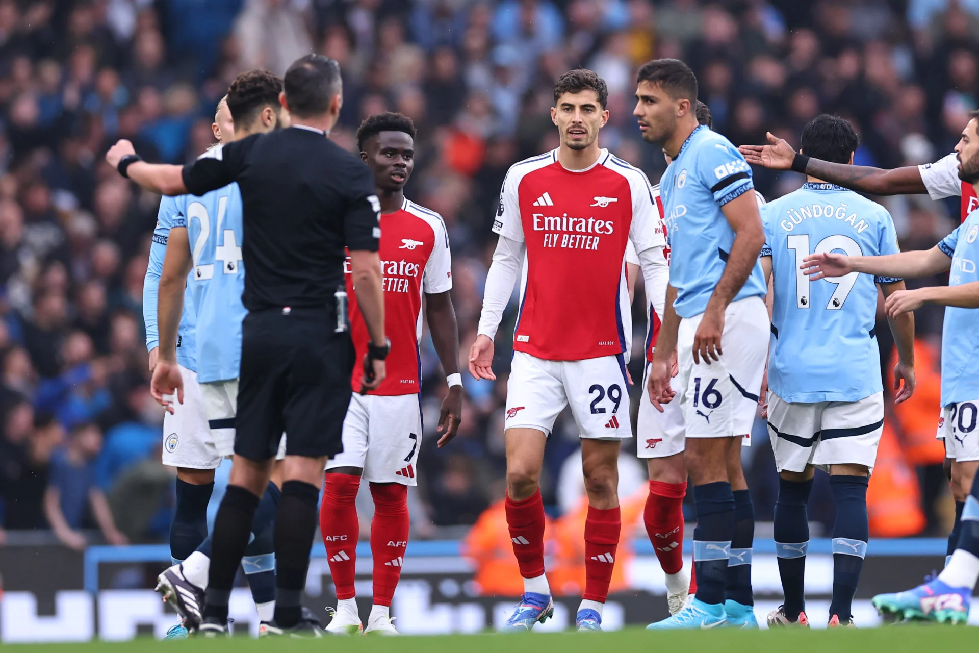 Pep Guardiola furious with Michael Oliver over referee trickery