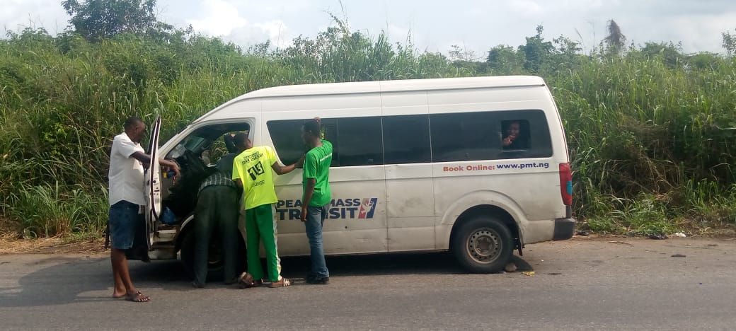 Peace Mass Transit bus breaks down, passengers fund repairs